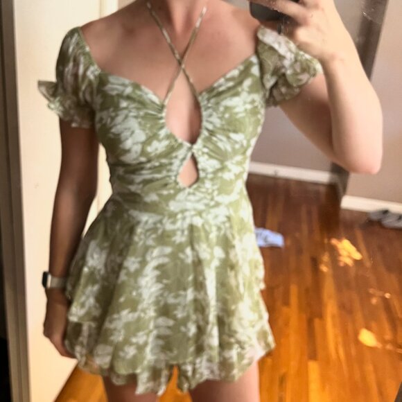 Green Floral Rumper - Picture 3 of 5